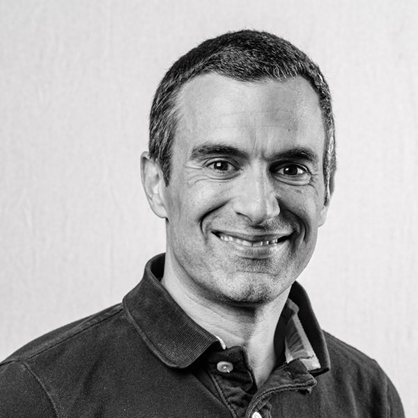 Portrait de Zach Rouault, dirigeant de Pixim Communication